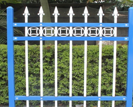 帶圈圍墻護(hù)欄